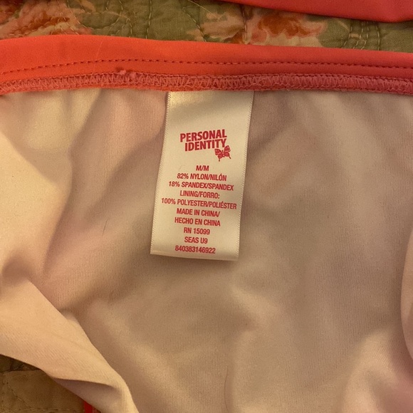 Bikini size medium - Picture 3 of 4